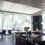 Отель Parkhotel Vincent