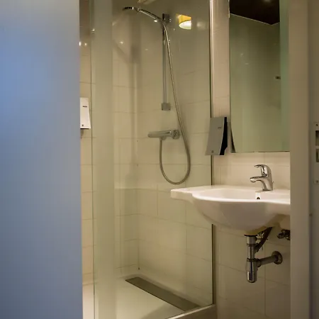 Parkhotel Vincent فندق نوينين