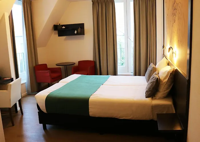 Parkhotel Vincent فندق نوينين