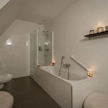 Отель Parkhotel Vincent Нюэнен